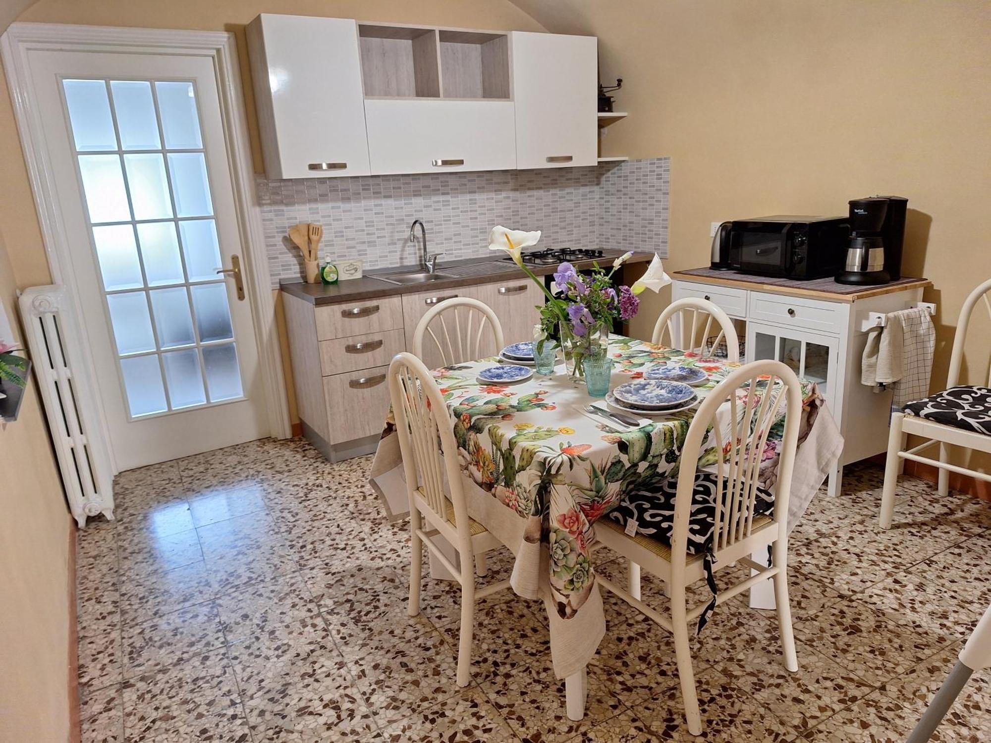 Apartamento Casa Iris Cisano sul Neva